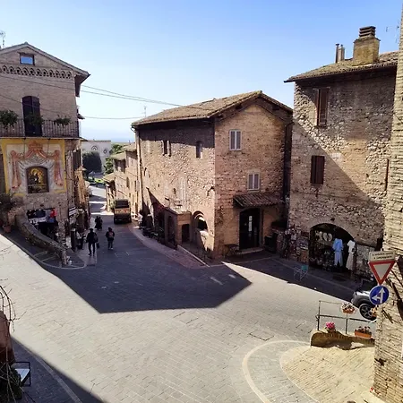 All'ombra Di San Francesco - Myassisisuite - I Dettagli Che Fanno La Differenza - A 110 Mt Dalla Basilica *