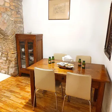 All'ombra Di San Francesco - Myassisisuite - I Dettagli Che Fanno La Differenza - A 110 Mt Dalla Basilica * Assisi